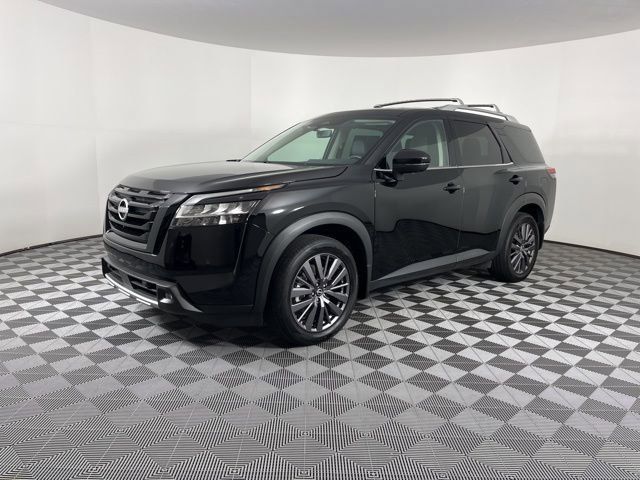 2023 Nissan Pathfinder SL 2