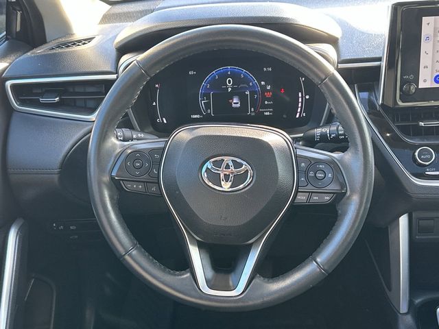 2023 Toyota Corolla Cross XLE 8