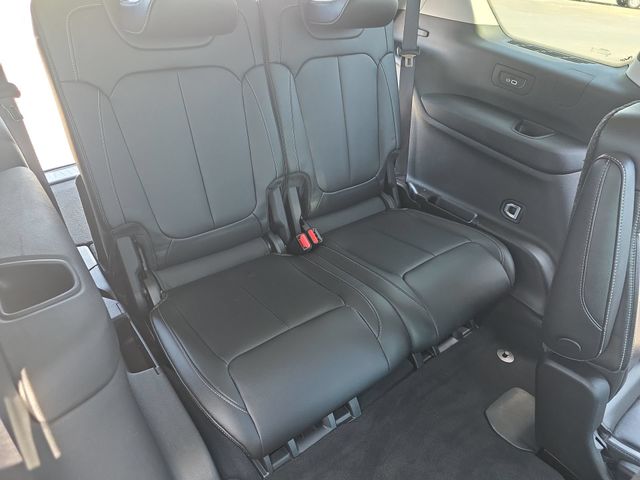 Used 2023 Bright White Clearcoat Jeep Limited image 13