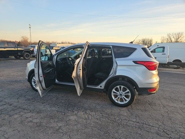 2019 Ford Escape SE 11