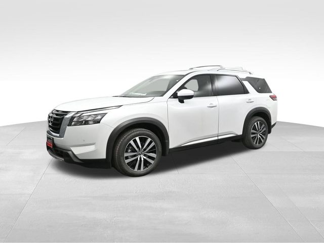 2025 Nissan Pathfinder Platinum 6