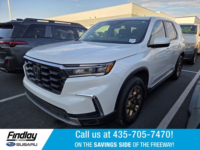 Platinum White Pearl 2024 Honda Pilot SUV / Crossover Front-Wheel Drive Automatic