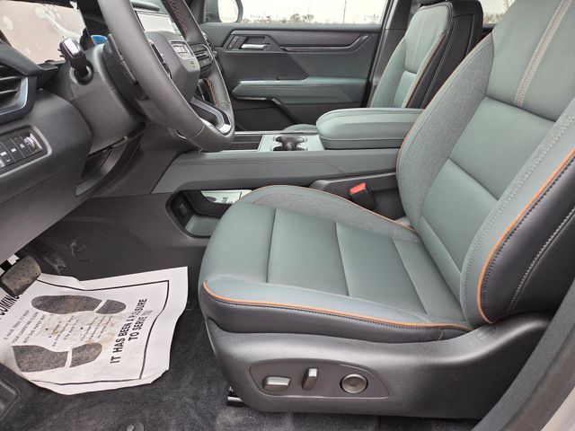 2026 GMC Acadia AT4 AWD