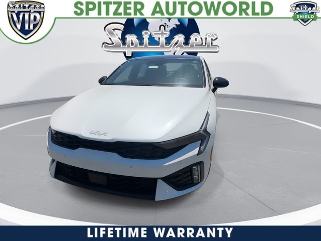 New 2026 White Kia GT-Line image 3