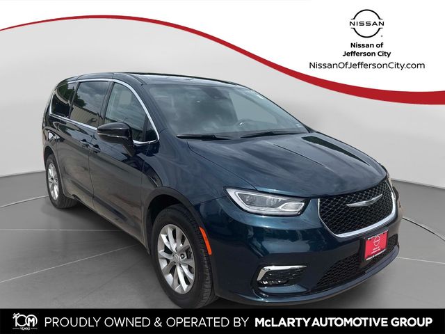 Fathom Blue Pearlcoat 2025 Chrysler Pacifica Minivan All-Wheel Drive 9-Speed Automatic