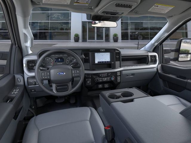 2025 Ford F-550 Super Duty 