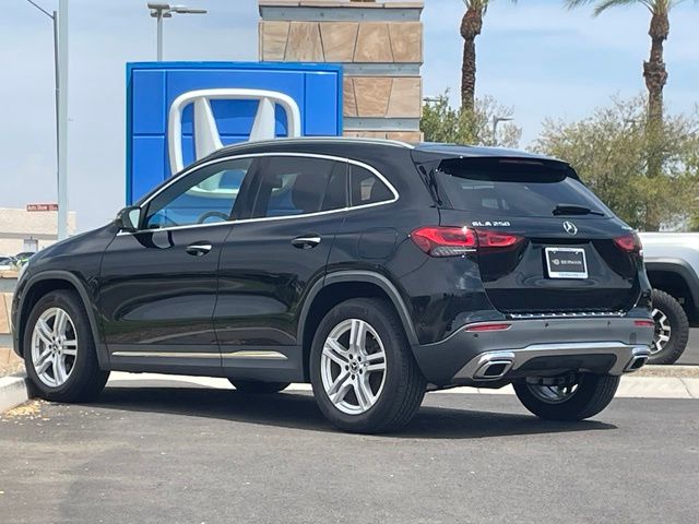 Used 2022 Night Black Mercedes-Benz GLA 250 image 5
