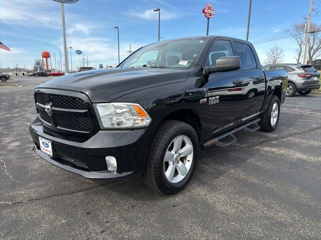 2014 RAM 1500 Express Crew Cab 4WD