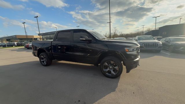 View vehicle photo 2