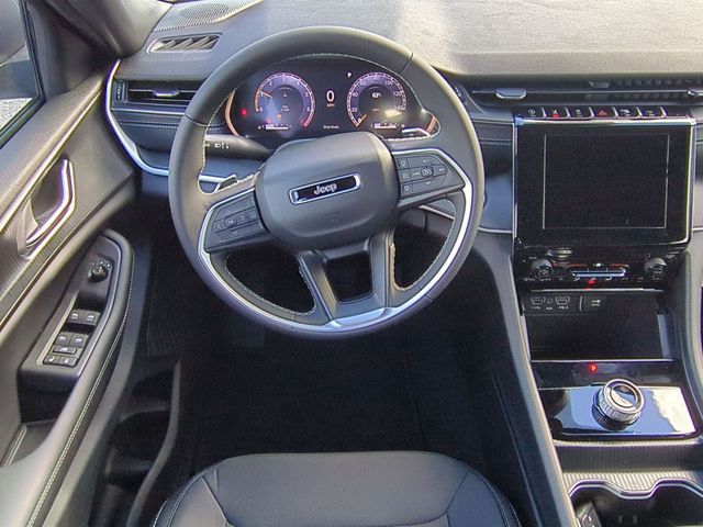 new 2025 Jeep Grand Cherokee car, priced at $36,929
