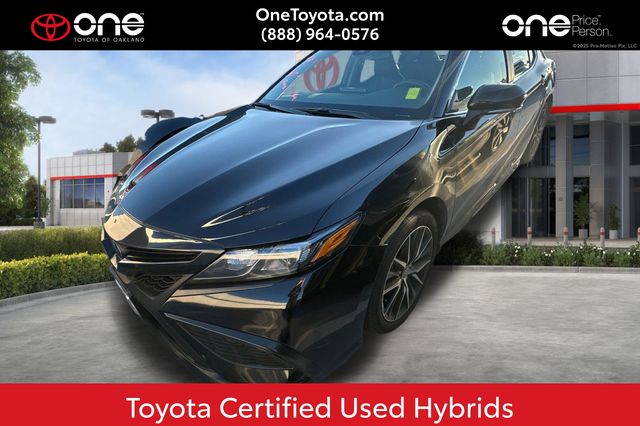 2024 Toyota Camry SE FWD