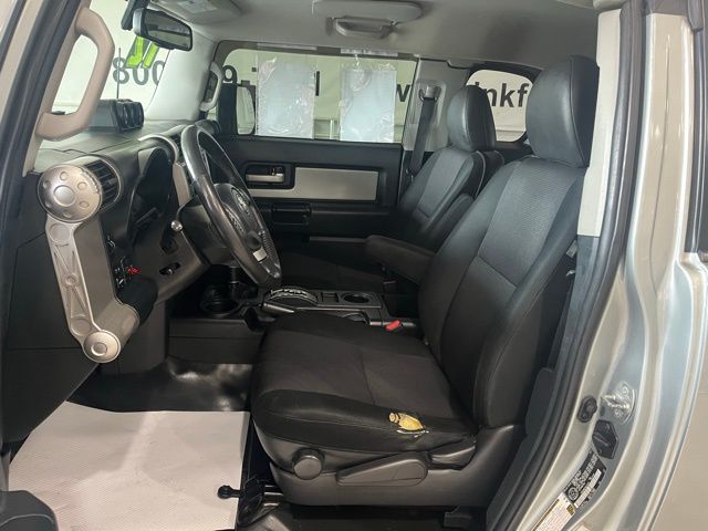 2012 Toyota FJ Cruiser photo