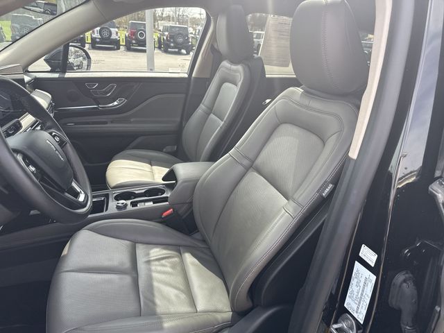 Certified Used 2025  Lincoln Grand Touring image 15