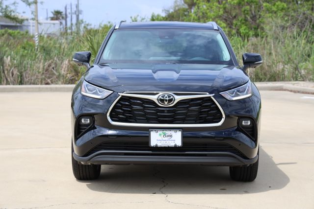 2026 Toyota Highlander Hybrid Limited - 1