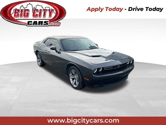 2019 Dodge Challenger SXT RWD
