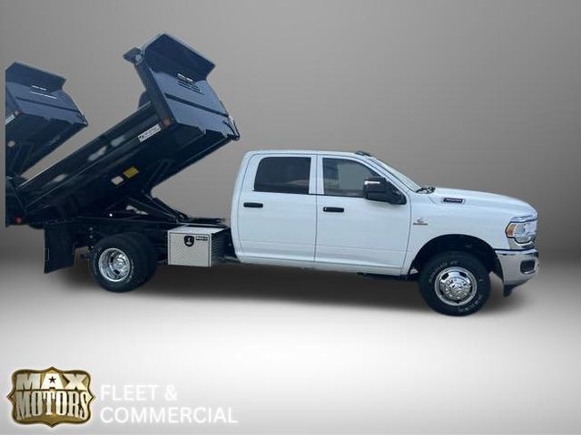 2023 Ram 3500 Tradesman 18