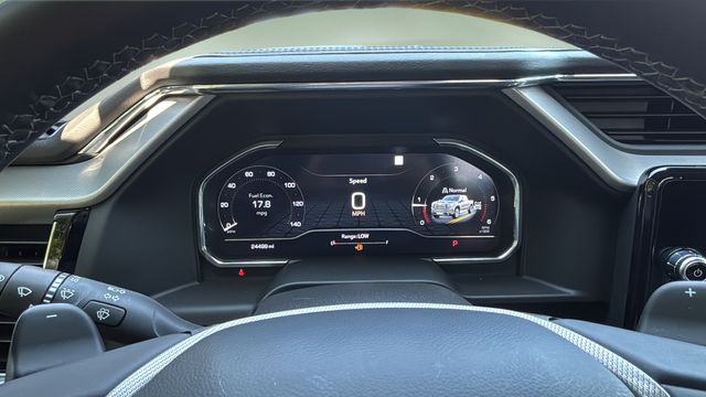 Used 2025 Silver GMC Denali image 15