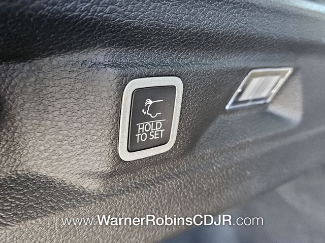 New 2025 White Jeep Limited image 13