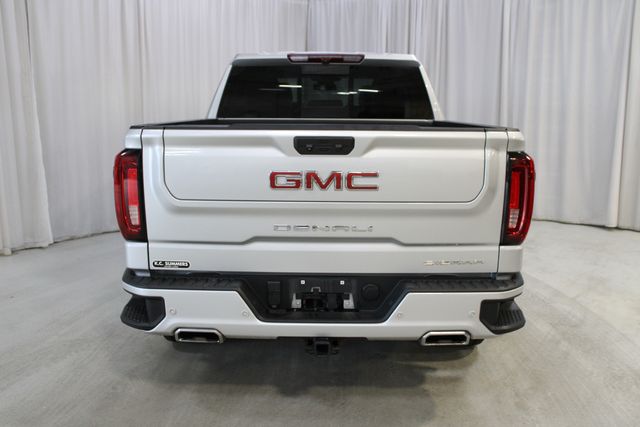 Used 2022 Silver GMC Denali image 30