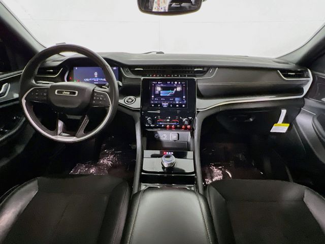 Used 2023 Black Jeep Altitude image 24