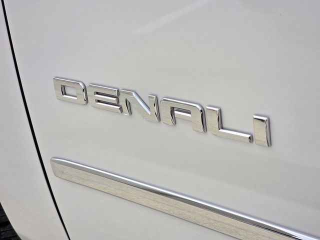 2020 GMC Yukon Denali White at Baytown Hyundai