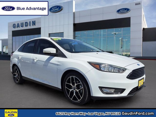 2017 Ford Focus Sedan SE's photo