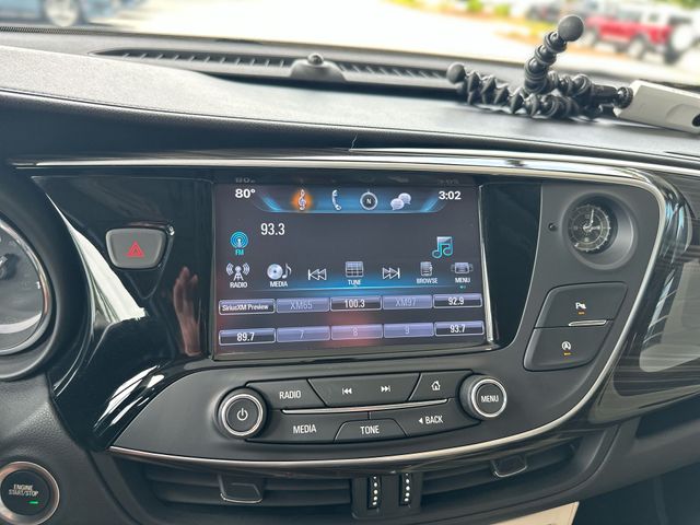 Used 2020 Gray Buick Preferred image 17