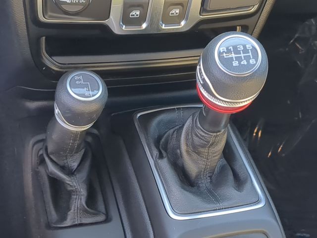 Used 2022 Red Jeep Sport S image 26