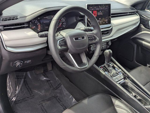 2025 Jeep Compass Limited - Photo 16