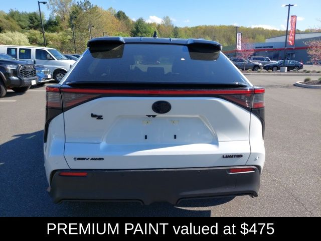 View vehicle photo 4
