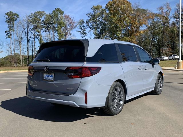 2025 Honda Odyssey Touring 10