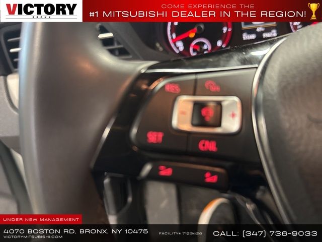 2022 Volkswagen Passat 2.0T SE photo