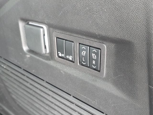 2023 GMC Yukon Denali:45383A