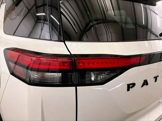 2023 Nissan Pathfinder SL White at Sutliff Volkswagen