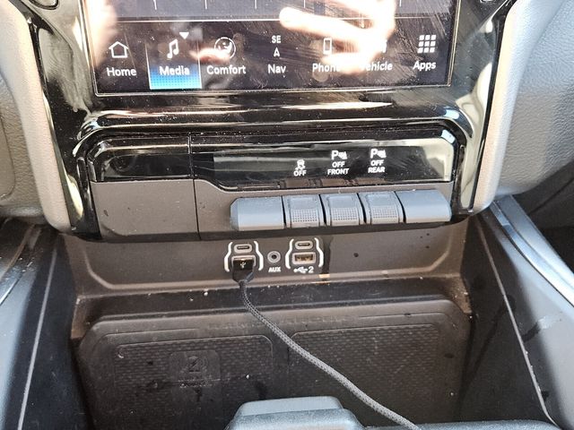 2025 Ram 1500 Laramie Crew Cab 4x4 5'7" Box