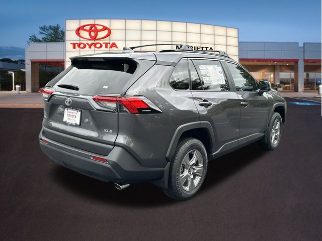 2024 Toyota RAV4 XLE 28