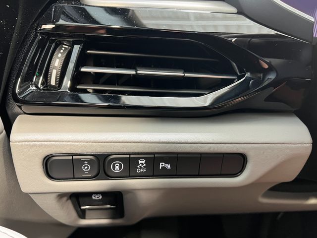 2026 Acura MDX Technology Package - Solar Silver Metallic exterior view 19