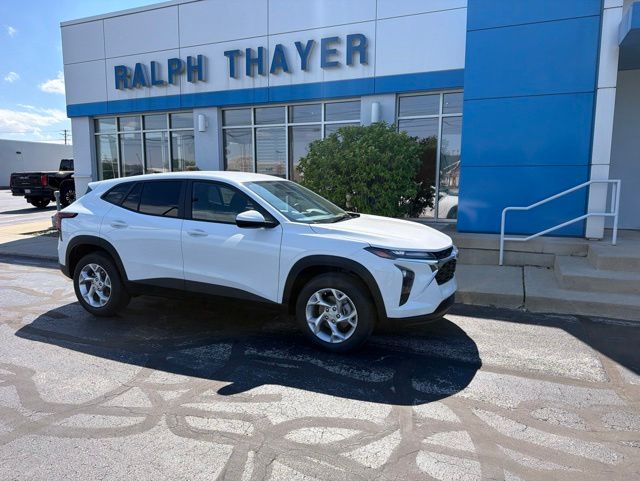new 2026 Chevrolet Trax LS 4D Sport Utility