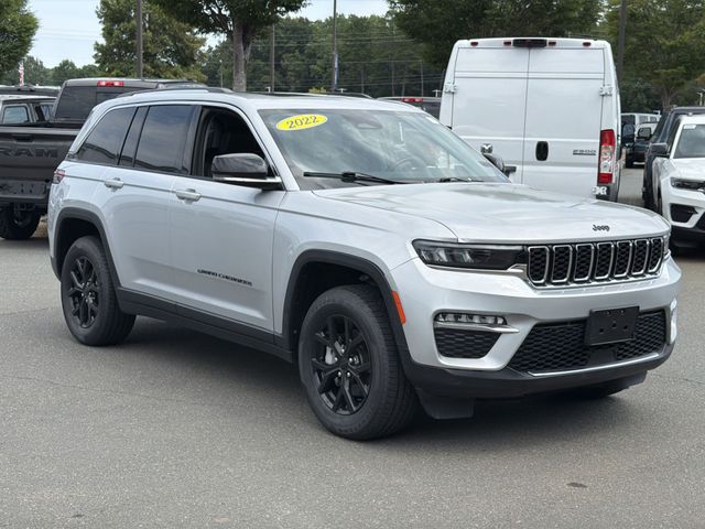 Used 2022 Silver Jeep Limited image 15