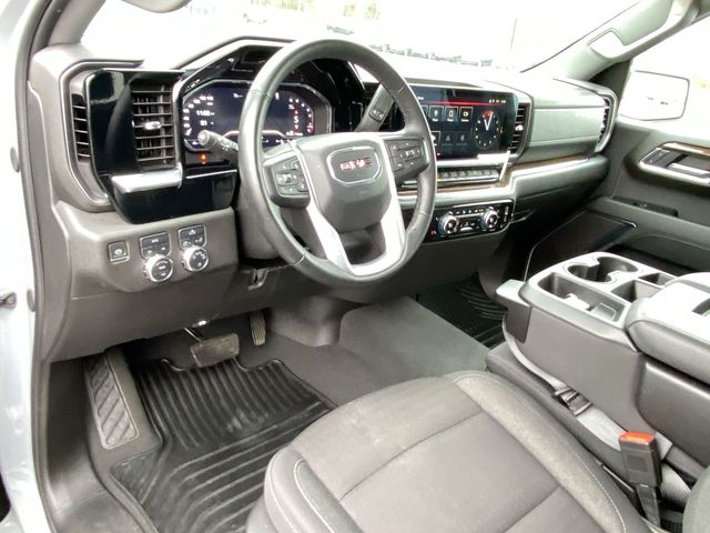 2024 GMC Sierra 1500 SLE 10