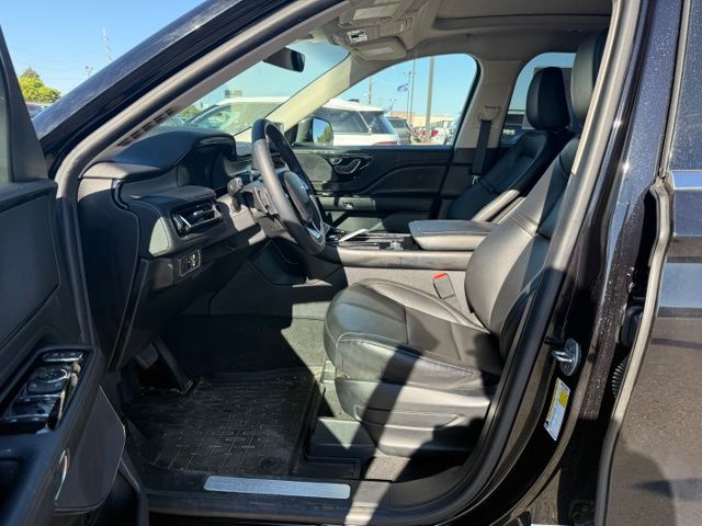 2023 Infinite Black Metallic Clearcoat Lincoln Aviator Standard AWD SUV