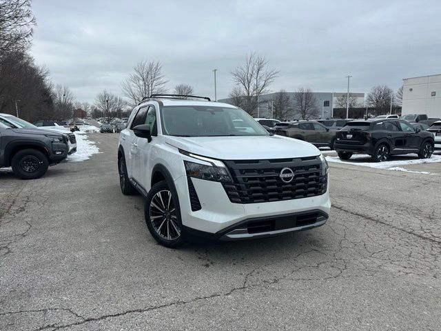 2026 Nissan Pathfinder Platinum 4WD