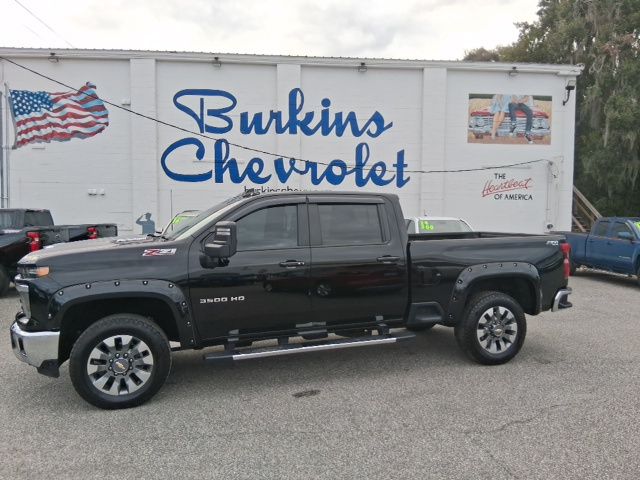 2024 Chevrolet Silverado 3500HD LT Crew Cab 4WD
