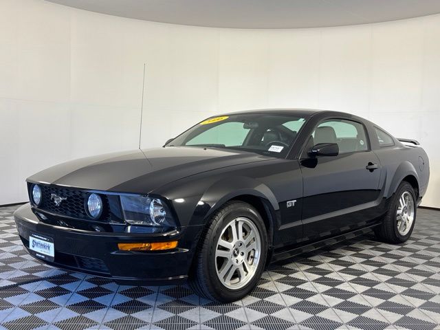 Used 2006 Ford Mustang GT Deluxe with VIN 1ZVFT82H565181575 for sale in Waukee, IA