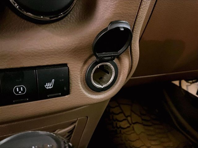 2016 Jeep Wrangler Unlimited Rubicon White at Luther Ford