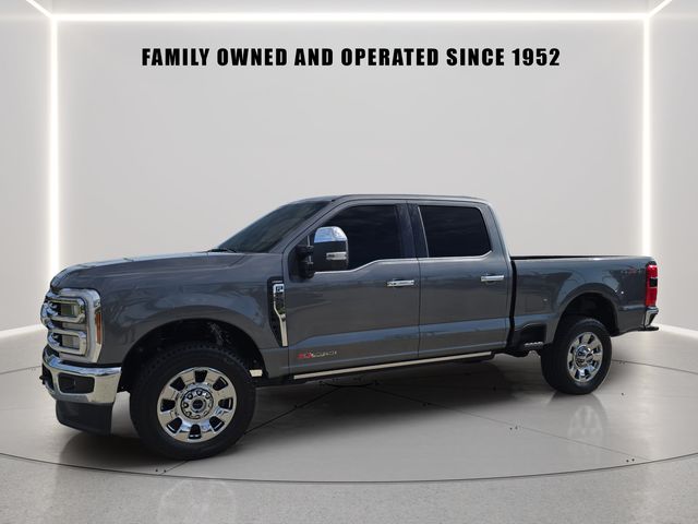  2026 Ford F-250 Super Duty Lariat Crew Cab 4WD   