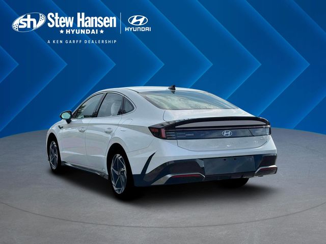 New 2026 White Hyundai SEL Sport image 5