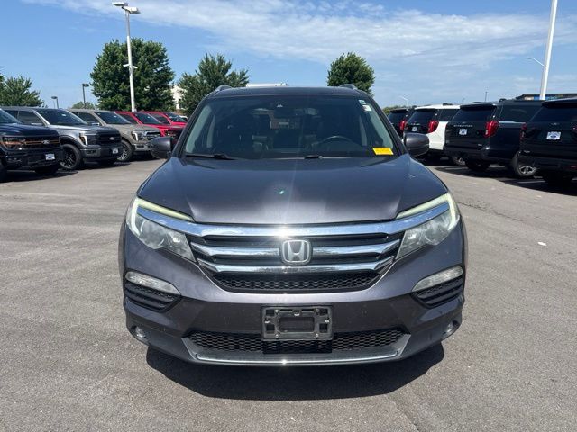 Used 2017 Gray Honda Elite image 2