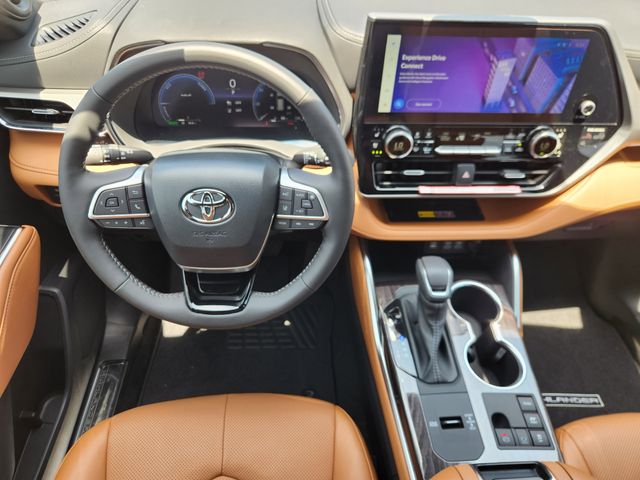 2026 Toyota Highlander Hybrid Platinum  at Classic Toyota Galveston