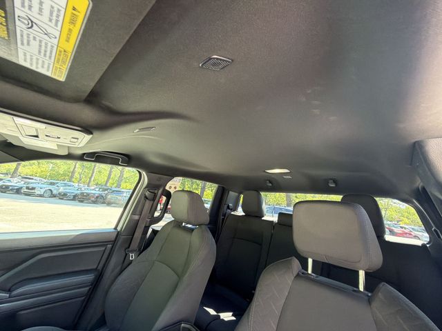 Used 2025 White Toyota SR5 image 22